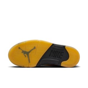 Air Jordan 5 x A Ma Maniere “Photon Dust”