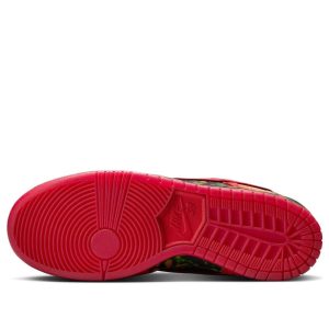 Nike SB Dunk Low “The Wizard Of Oz”