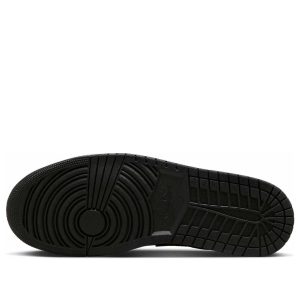 Air Jordan 1 Low “Bred”