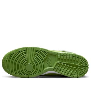 Nike Dunk Low “Chlorophyll”