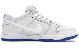 Nike SB Dunk Low Premium “Cracked Leather”