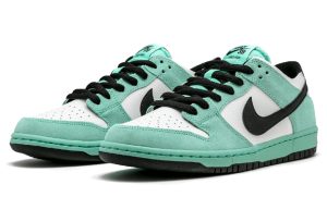 Nike SB Dunk Low “Sea Crystal”
