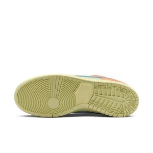 Nike SB Dunk Low “Orange Emerald Rise”