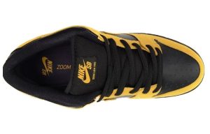 Nike SB Dunk Low Pro “Iowa”