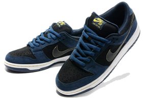 Nike SB Dunk Low Pro “Navy Blue”