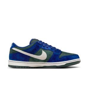 Nike SB Dunk Low “Deep Royal Blue”