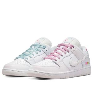 Nike SB Dunk Low “Be True”