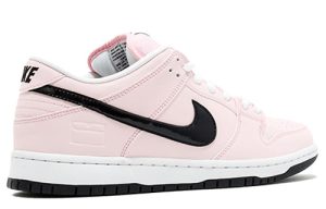 Nike SB Dunk Low “Pink Box”