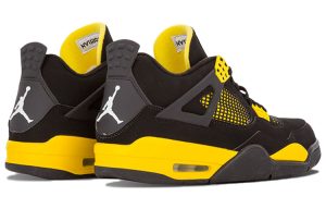 Air Jordan 4 Retro “Thunder”