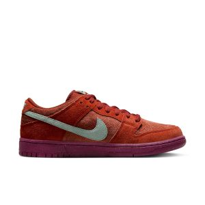 Nike SB Dunk Low “Mystic Red Rosewood”