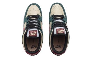 Nike SB Dunk Low Pro “Vegas Gold”