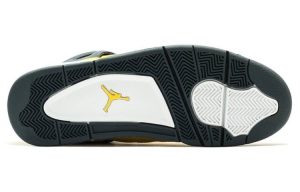 Air Jordan 4 Retro LS “Lightning”