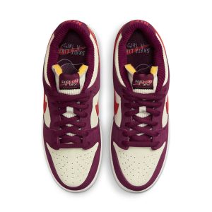 Nike SB Dunk Low “Summit White Barely Rose University Red”