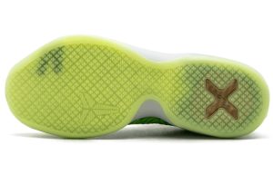 Nike Kobe 10 Elite “Grinch”