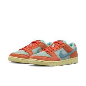 Nike SB Dunk Low “Orange Emerald Rise”