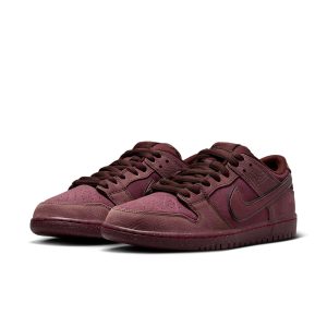 Nike SB Dunk Low “City of Love – Burgundy”
