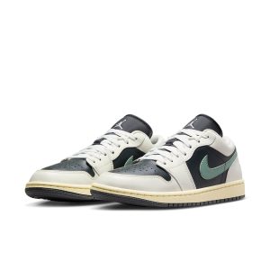 Air Jordan 1 Low “Jade Smoke”