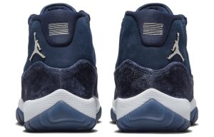 Air Jordan 11 Retro “Midnight Navy Velvet”