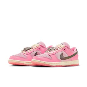 Nike Dunk Low “Barbie”