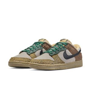 Nike Dunk Low “Golden Moss”