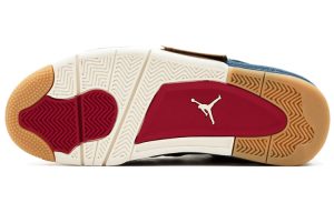 Air Jordan 4 Retro x Levi”s “Denim”