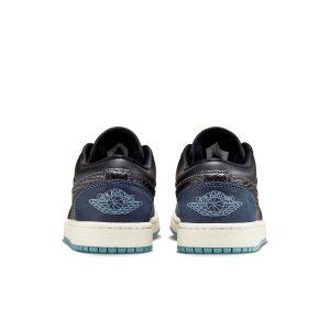 Air Jordan 1 Low “Midnight Navy”