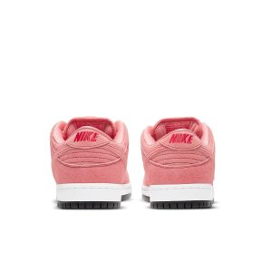Nike SB Dunk Low “Pink Pig”
