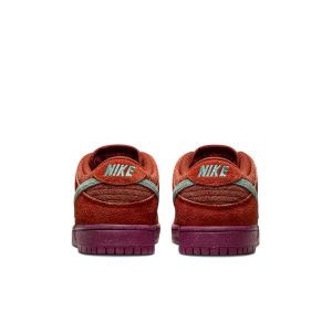 Nike SB Dunk Low “Mystic Red Rosewood”