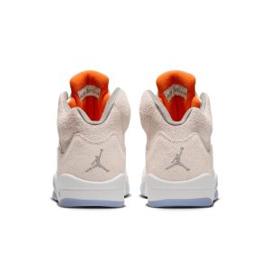 Air Jordan 5 Retro SE “Craft Light Orewood Brown”