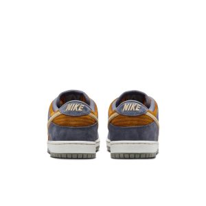 Nike SB Dunk Low “Light Carbon Monarch”
