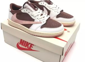 Travis Scott x Air Jordan 1 Low OG “Dark Pony/Pink Oxford”