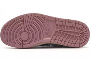 Travis Scott x Air Jordan 1 Low OG “Dark Pony/Pink Oxford”