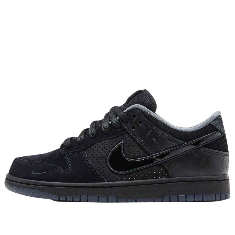 Nike Dunk Low "Ducks of a Feather Black University of Oregon PE"