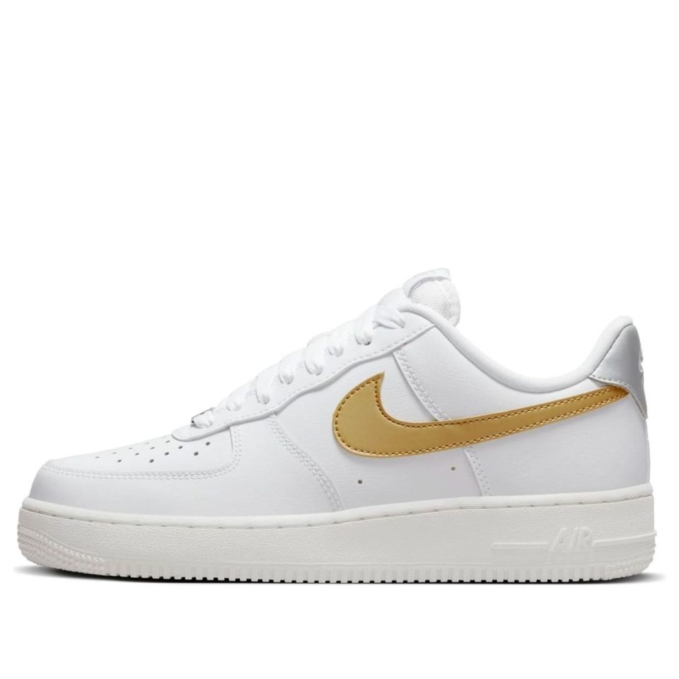 Nike Air Force 1 "07 "White Metallic Gold"