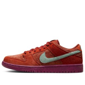 Nike SB Dunk Low “Mystic Red Rosewood”