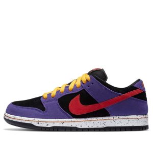 Nike SB Dunk Low Pro “ACG Terra”