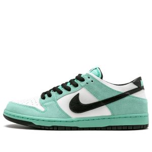 Nike SB Dunk Low “Sea Crystal”