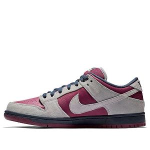 Nike SB Dunk Low “True Berry”